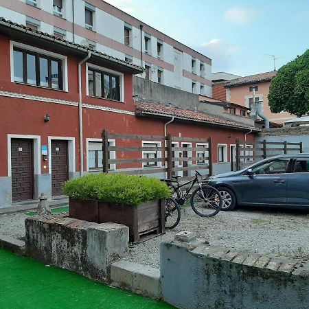 Albergue La Casona Del Peregrino Llanes Exterior foto